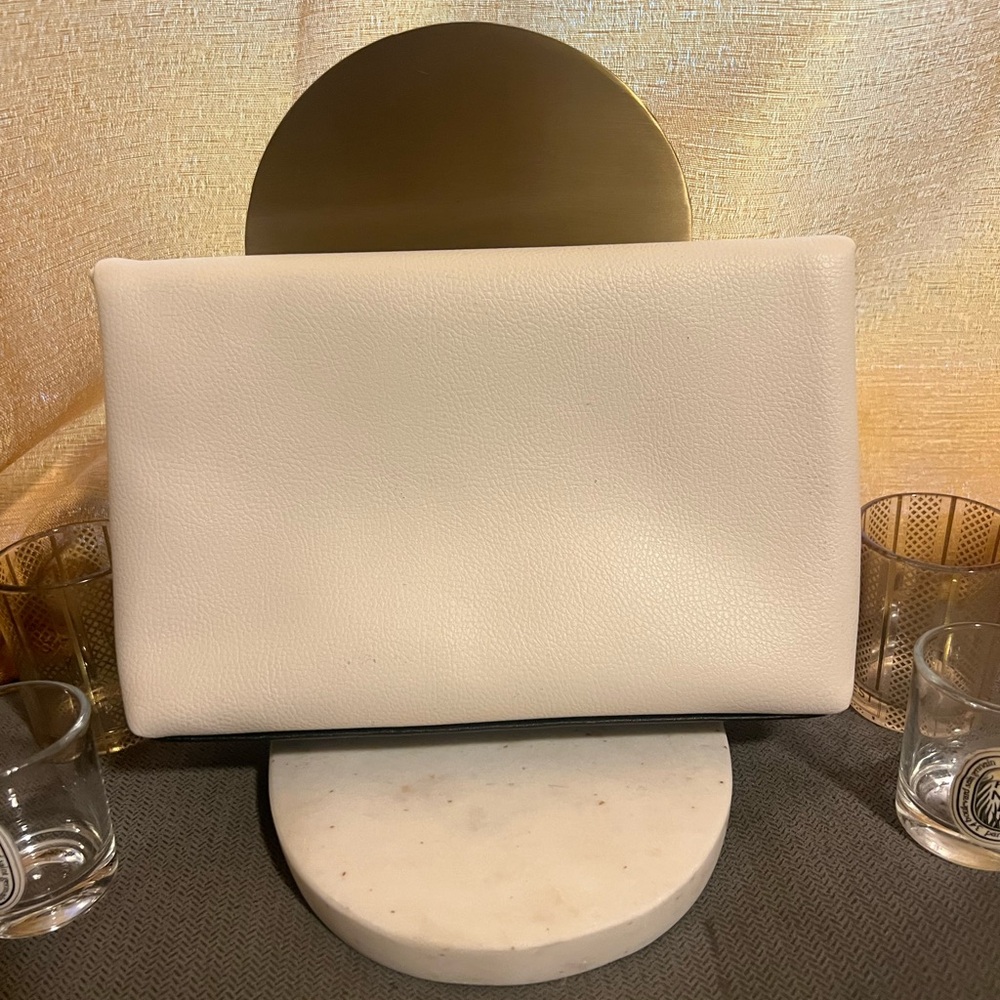 Diptyque × Qatar Airways amenity pouch (empty) - Picture 4 of 5